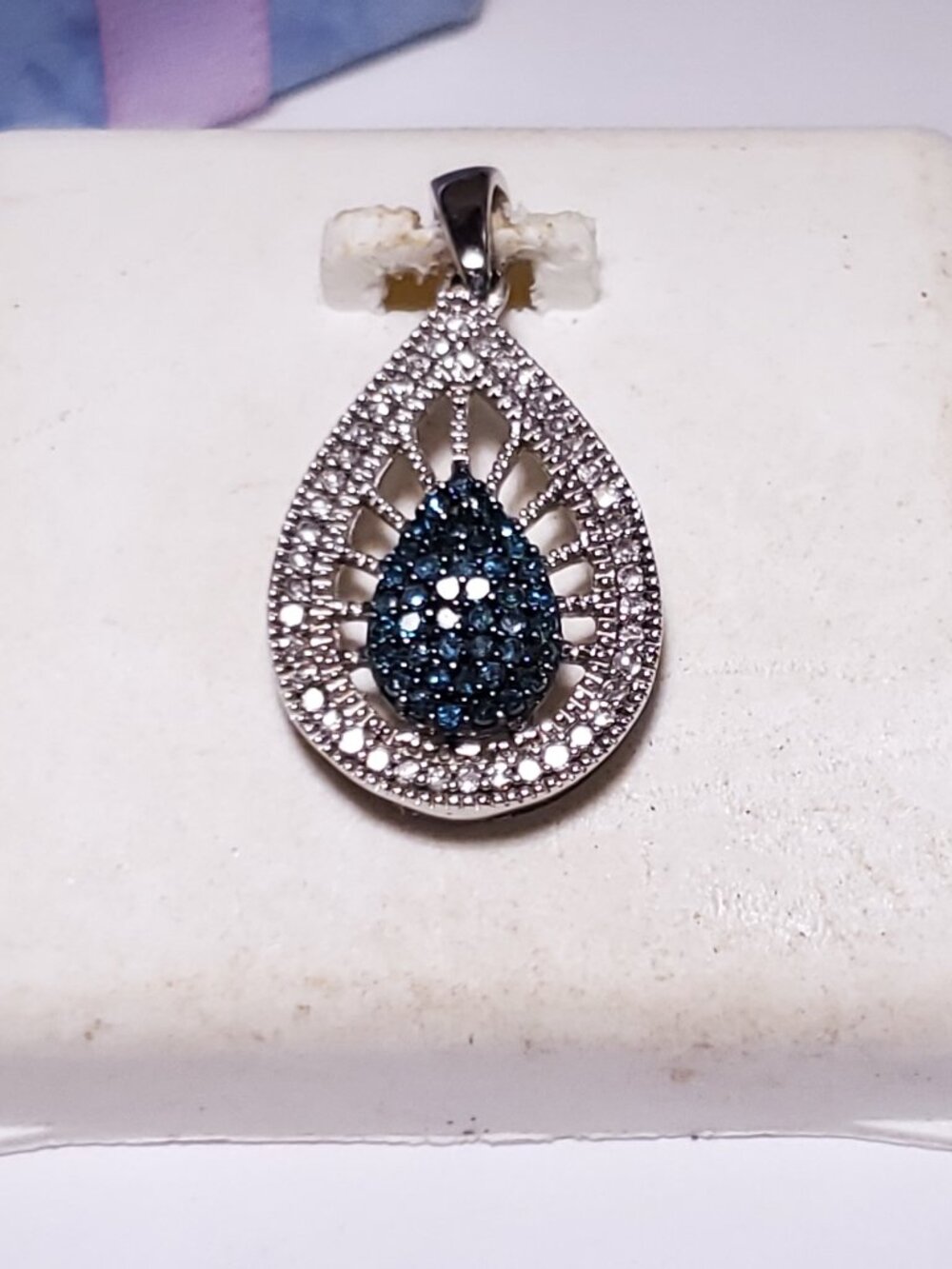 Estate .25ctw Blue & Wht Diamond filligree Tear drop 10KT WhiteGold Pendant24990
